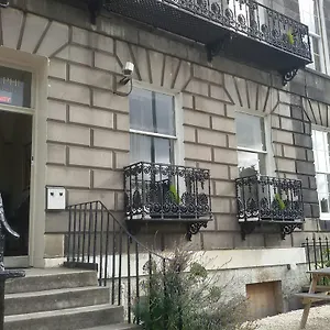 adelphi-hotel.edinburghhotelsuk.org/